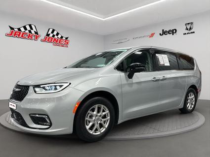 2024 Chrysler Pacifica Cleveland GA