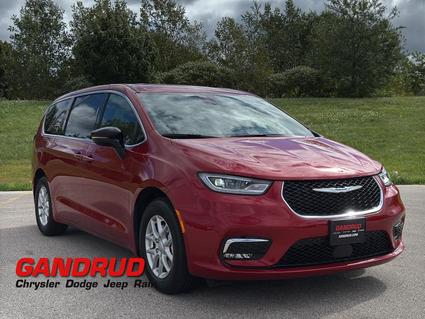 2026 Chrysler Pacifica Green Bay WI