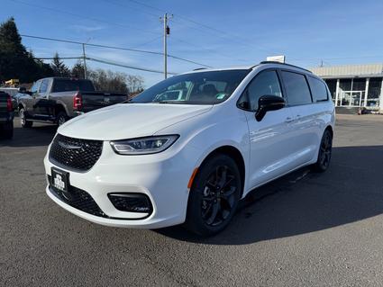 2026 Chrysler Pacifica Coos Bay OR