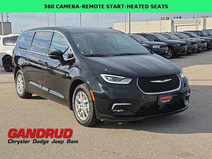 2024 Chrysler Pacifica Green Bay WI