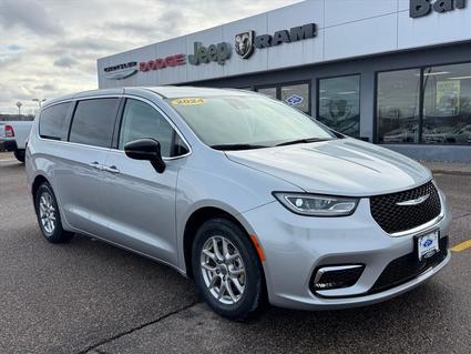 2024 Chrysler Pacifica Baraboo WI