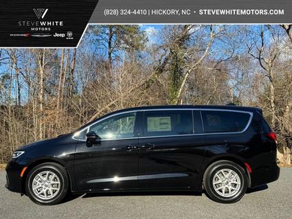 2025 Chrysler Pacifica Newton NC