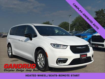 2025 Chrysler Pacifica Green Bay WI