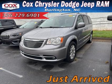 2016 Chrysler Town & Country Burlington NC