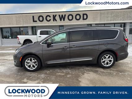2017 Chrysler Pacifica Marshall MN