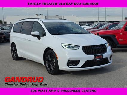 2023 Chrysler Pacifica Green Bay WI