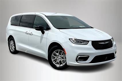 2026 Chrysler Pacifica Union City GA