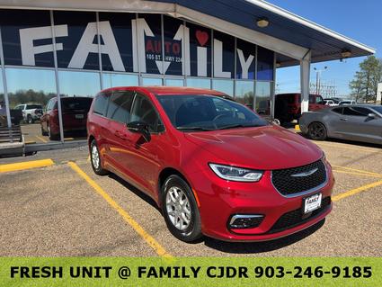 2026 Chrysler Pacifica Commerce TX