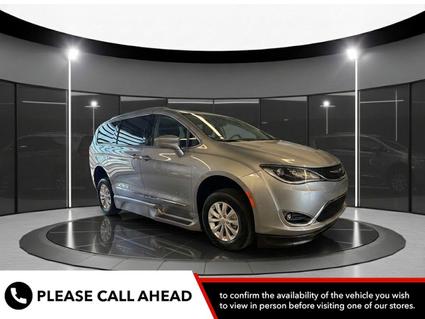 2018 Chrysler Pacifica Van Wert OH