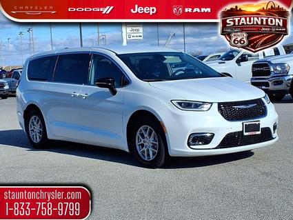 2024 Chrysler Pacifica Staunton IL