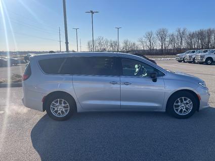 2024 Chrysler Pacifica Staunton IL