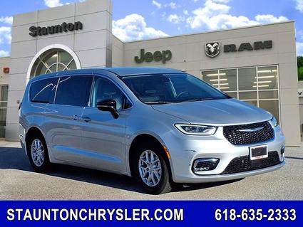 2024 Chrysler Pacifica Staunton IL