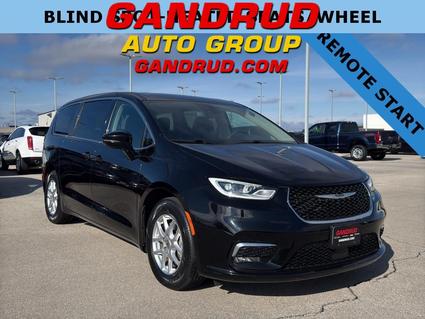 2024 Chrysler Pacifica Green Bay WI