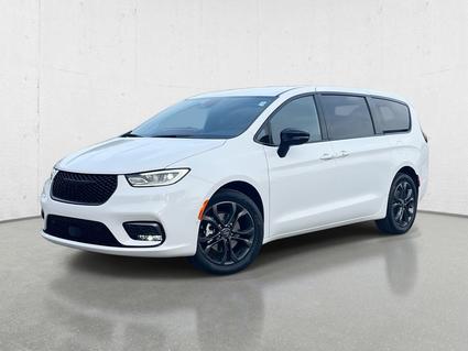 2026 Chrysler Pacifica Valparaiso IN