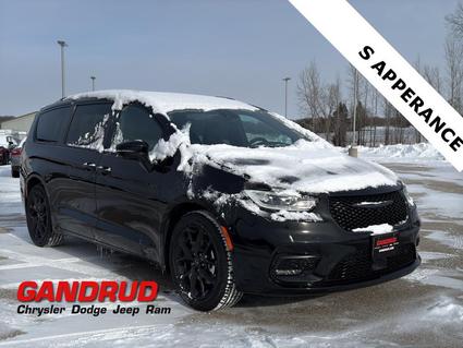 2026 Chrysler Pacifica Green Bay WI