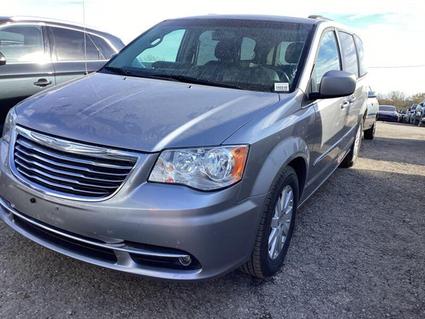 2015 Chrysler Town &amp; Country Topeka KS