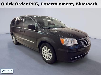2016 Chrysler Town & Country Brunswick OH