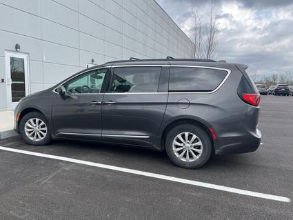 2017 Chrysler Pacifica Bloomington IN