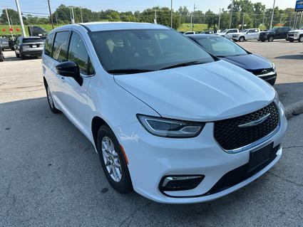 2024 Chrysler Pacifica Sand Springs OK