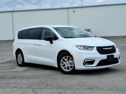 2024 Chrysler Pacifica Sand Springs OK