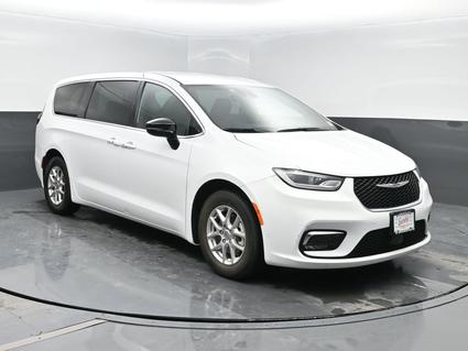 2025 Chrysler Pacifica Goshen NY