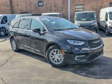 2025 Chrysler Pacifica Forest Park IL