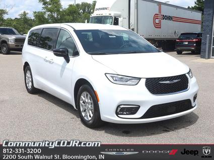 2025 Chrysler Pacifica Bloomington IN