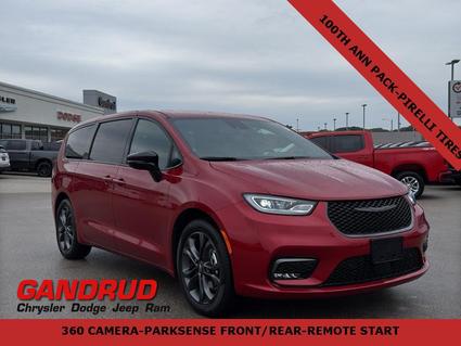 2026 Chrysler Pacifica Green Bay WI