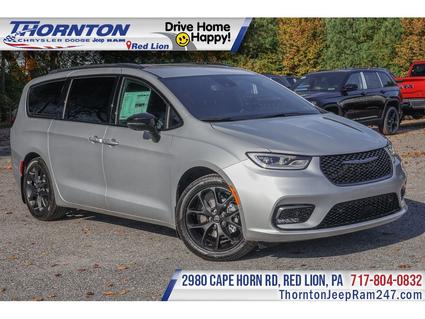2026 Chrysler Pacifica Red Lion PA