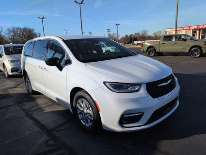 2026 Chrysler Pacifica Henderson KY