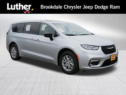 2026 Chrysler Pacifica Minneapolis MN
