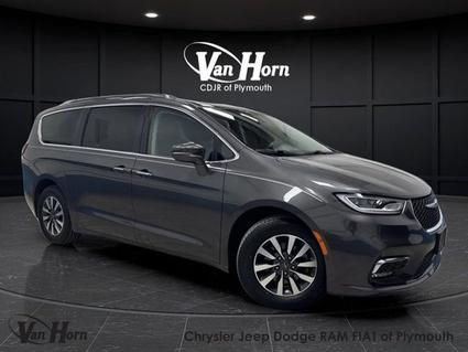 2021 Chrysler Pacifica Plymouth WI