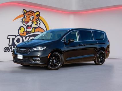 2024 Chrysler Pacifica Hernando MS