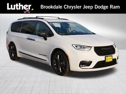 2024 Chrysler Pacifica Minneapolis MN