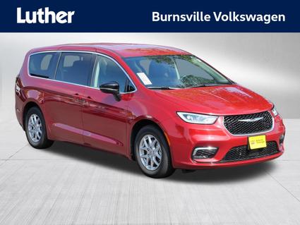 2024 Chrysler Pacifica Burnsville MN