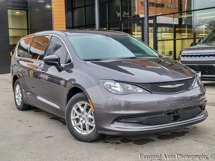 2022 Chrysler Voyager Forest Park IL