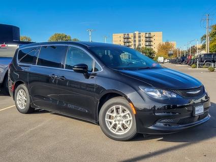 2025 Chrysler Voyager Forest Park IL