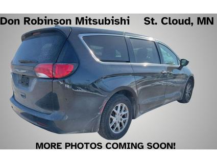 2020 Chrysler Voyager St Cloud MN