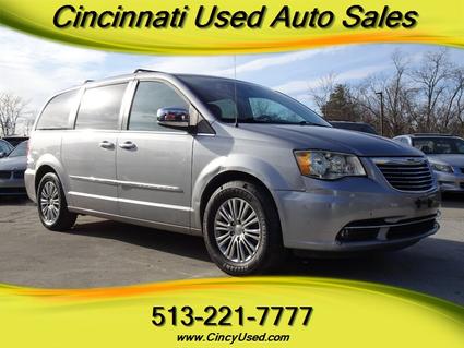 2014 Chrysler Town & Country Cincinnati OH
