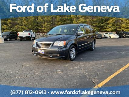 2014 Chrysler Town & Country Lake Geneva WI