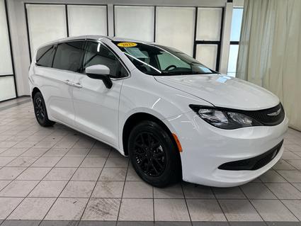 2022 Chrysler Voyager Demotte IN