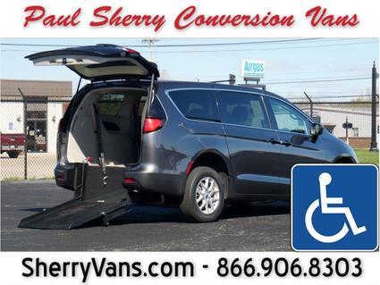 2022 Chrysler Voyager Piqua OH
