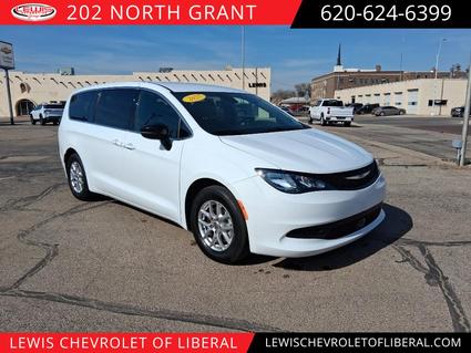 2025 Chrysler Voyager Liberal KS