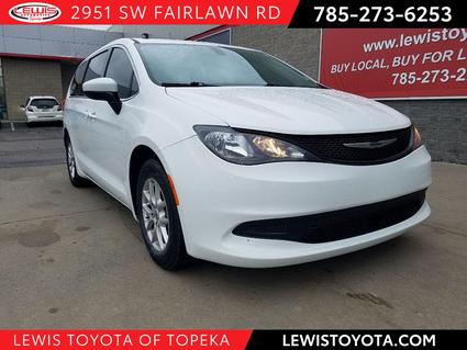 2022 Chrysler Voyager Topeka KS
