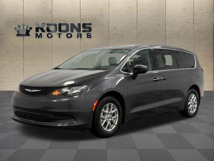 2022 Chrysler Voyager  