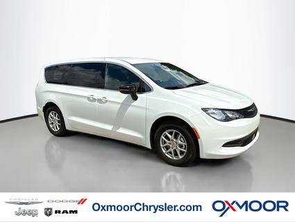 2025 Chrysler Voyager Louisville KY