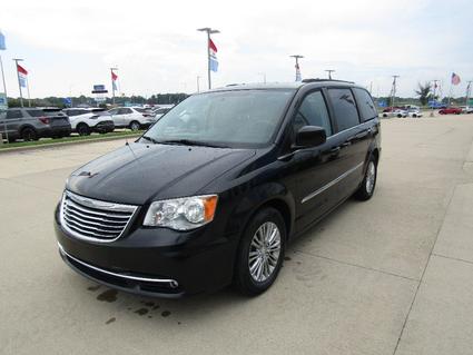 2015 Chrysler Town & Country Effingham IL