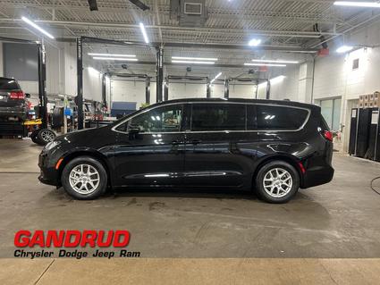 2025 Chrysler Voyager Green Bay WI