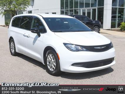 2025 Chrysler Voyager Bloomington IN