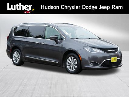 2018 Chrysler Pacifica Hudson WI